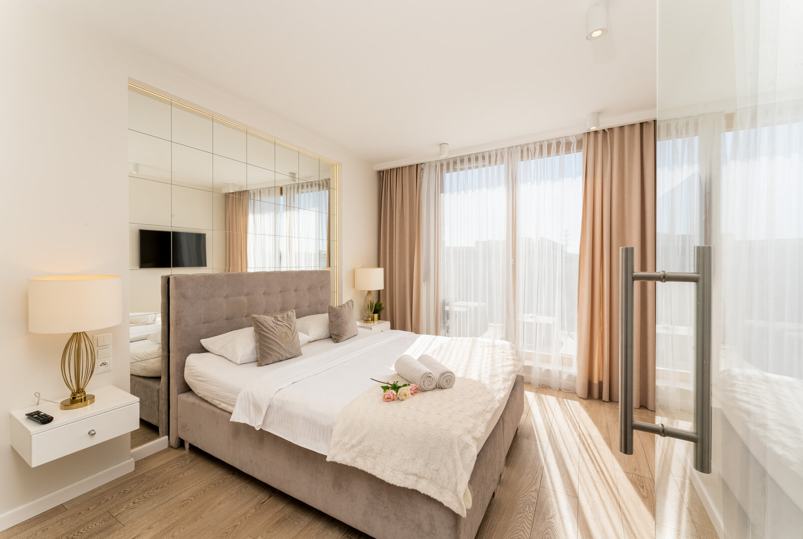 GA Luxury Apartments - 23