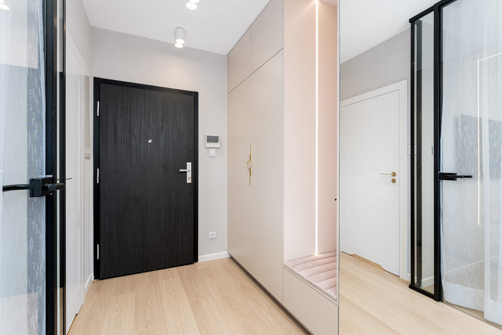 GA Luxury Apartments - 6
