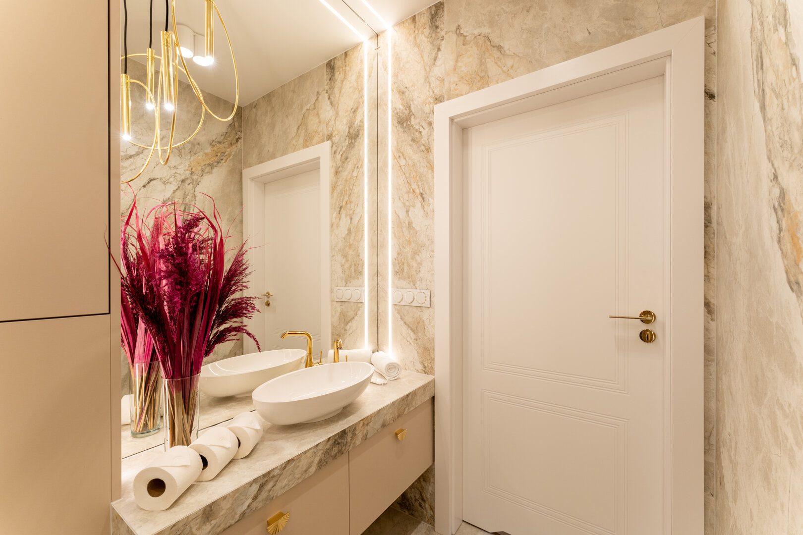 GA Luxury Apartments - 20