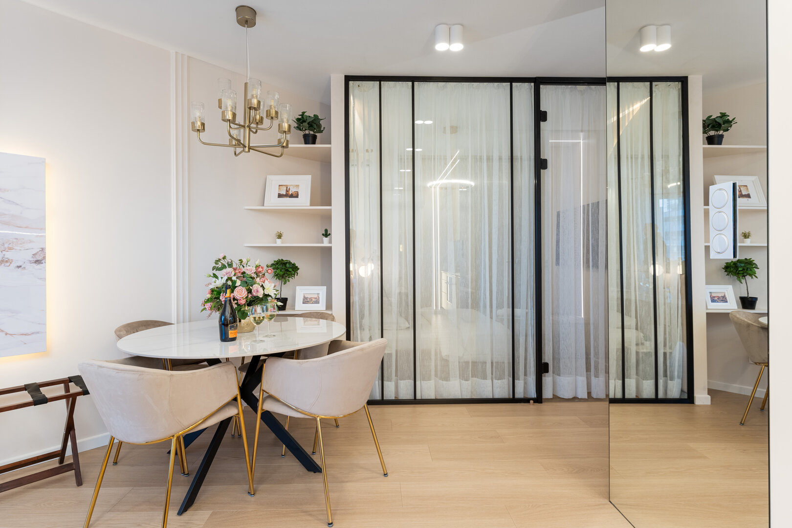 GA Luxury Apartments - 27